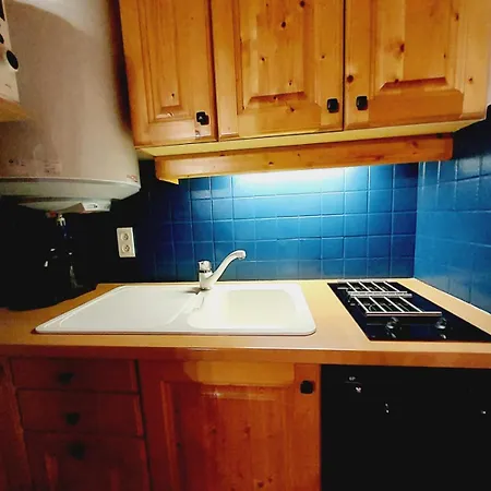 A La Montagne Apartment *